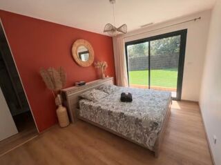  Maison à louer 4 pièces 160 m²