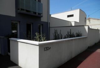  Appartement à louer 3 pièces 60 m²