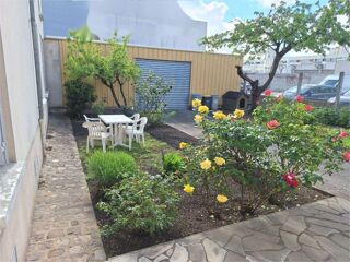  Maison  vendre 7 pices 330 m