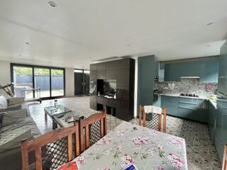  Maison � vendre 7 pi�ces 165 m�