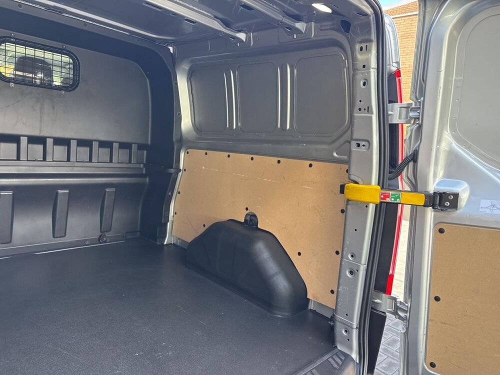 Transit 320 L2H1 2.0 EcoBlue 170 Cabine Approfondie Trail Boite Man 2023 occasion 17450 Saint-Laurent-de-la-Pr&eacute;e