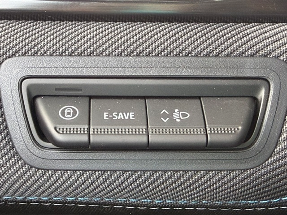 Symbioz 1.8 E-TECH FULL HYBRID 160CH ESPRIT ALPINE 2026 occasion 16400 Puymoyen