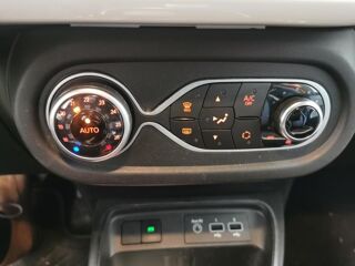 Twingo E-Tech Electric Vibes R80 Achat Int&eacute;gral - 21 2021 occasion 78300 Poissy