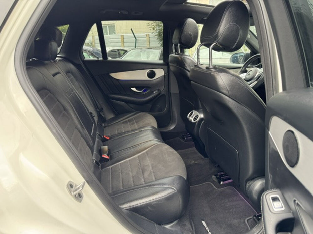 Classe GLC 300 DE 194+122CH AMG LINE 4MATIC 9G-TRONIC 2022 occasion 77144 Mont&eacute;vrain