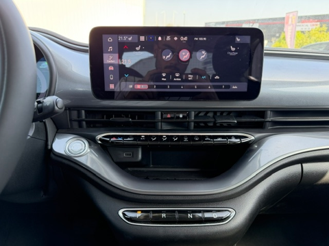 500 E 118CH PACK CONFORT 42KWH 2023 occasion 16400 Puymoyen