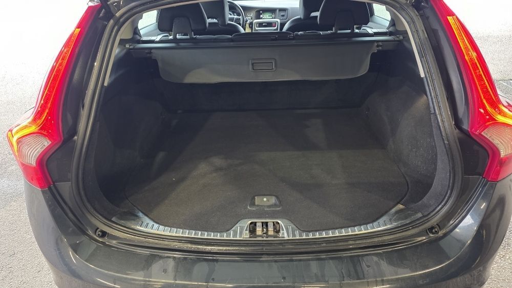 V60 D3 150CH OVERSTA EDITION GEARTRONIC 2018 occasion 56530 QUEVEN