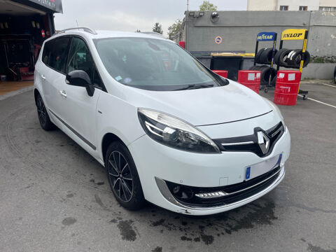 Grand Sc&eacute;nic III 1.2 TCE 130CH ENERGY BOSE 5 PLACES 2014 occasion 93220 Gagny