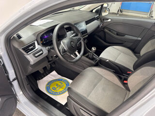 Clio V 1.5 BLUE DCI 100CH EVOLUTION AUTO ECOLE 2024 occasion 28630 Nogent-le-Phaye