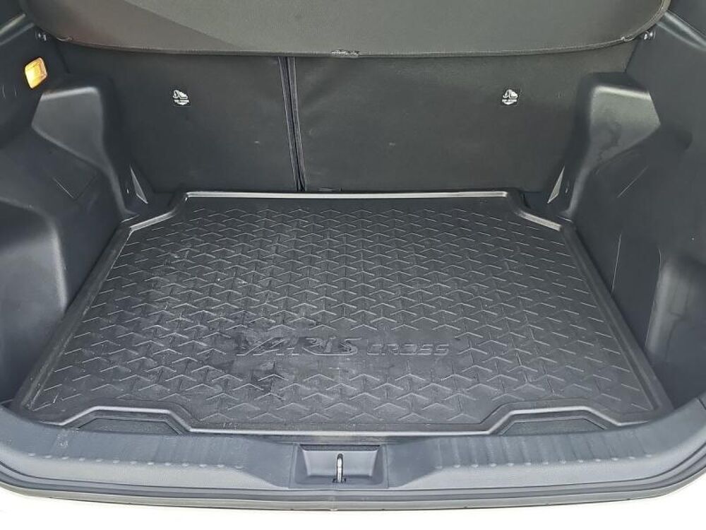 Yaris Cross 116h Design MY22 2023 occasion 13290 Les Milles