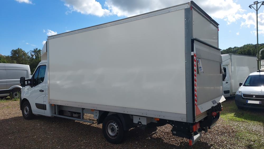 Master R3500 L3 2.3 BLUE DCI 145CH CONFORT CAISSE BASSE +HAYON 2022 occasion 60600 Clermont
