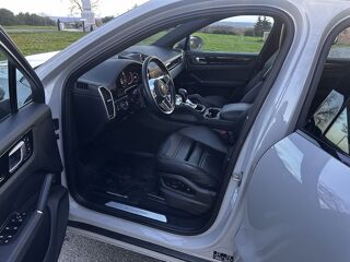 Cayenne (9YB) 3.0 V6 462CH E-HYBRID 2022 occasion 31340 VACQUIERS
