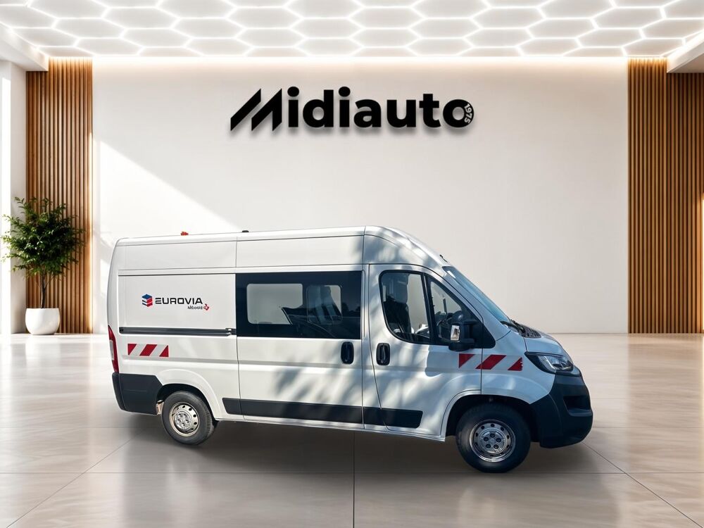Boxer 335 L2H2 2.2 BlueHDi S&S 140ch Vitr&eacute; Cabine approfondie 7 pl 2022 occasion 28500 Vernouillet