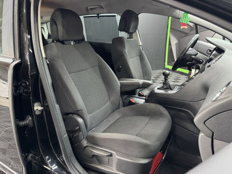 5008 1.6 HDI 115CH FAP ALLURE 7 PLACES 2015 occasion 57185 CLOUANGE