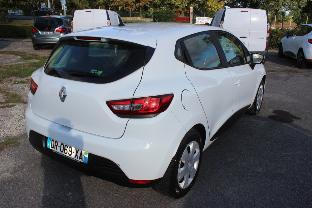 Clio IV 1.5 DCI 75CH AIR MEDIANAV ECO&sup2; 90G 2015 occasion 60150 Longueil-Annel