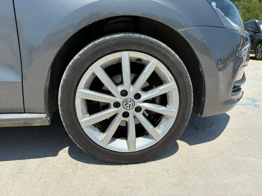 Polo 1.4 TDI 90CH LOUNGE 5 PORTES 2015 occasion 30360 V&eacute;z&eacute;nobres