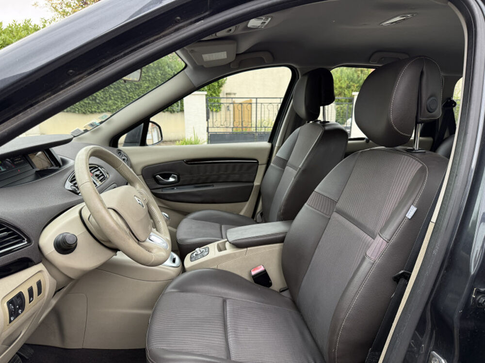 Grand Sc&eacute;nic III 1.9 DCI 130CH FAP PRIVILEGE EURO5 5 PLACES 2011 occasion 95480 PIERRELAYE