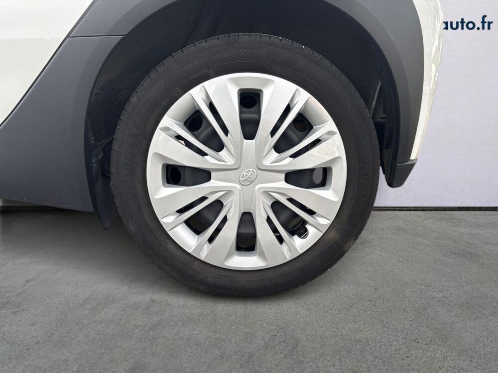 Aygo 1.0 VVT-i 72ch Dynamic MY23 2023 occasion 13730 Saint-Victoret