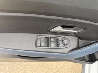 Duster 1.6 HYBRID 140CH EXPRESSION 2025 occasion 82000 Montauban