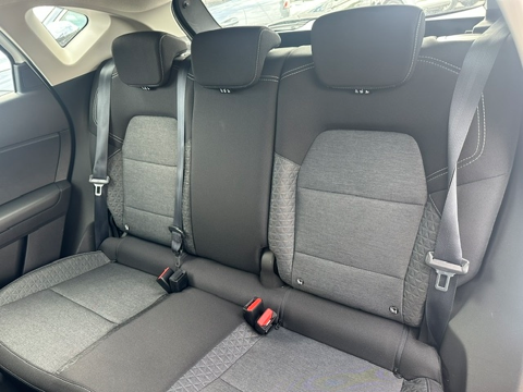 Captur 1.6 E-TECH HYBRIDE 145CH BUSINESS 2022 occasion 16400 Puymoyen
