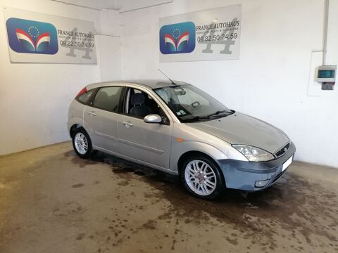 Annonce voiture Ford Focus 4990 