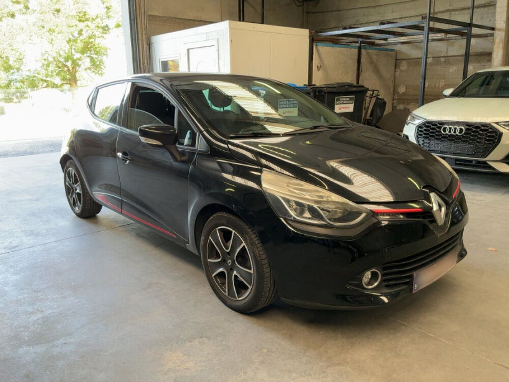 Clio IV 0.9 TCE 90CH LIMITED EURO6 2015 2015 occasion 57185 CLOUANGE