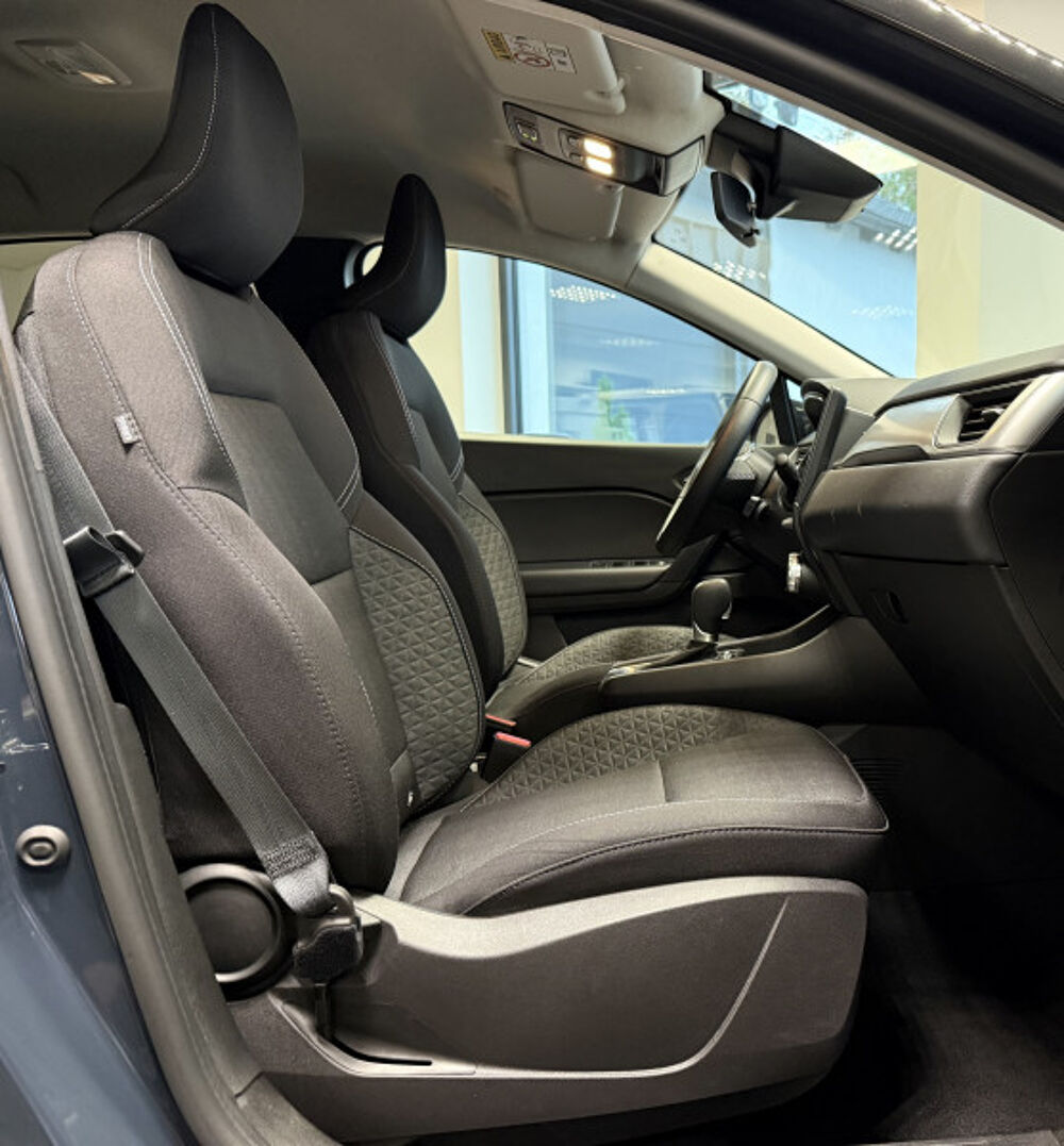 Captur 180,30/MOIS* / 1.6 E-TECH HYBRIDE RECHARGEABLE 160CH BUSINES 2022 occasion 57350 Stiring-Wendel