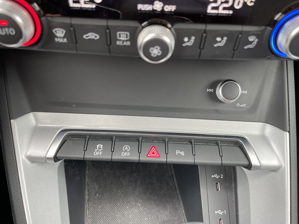 Q3 35 TFSI 150CH DESIGN S TRONIC 7 2022 occasion 33700 M&eacute;rignac