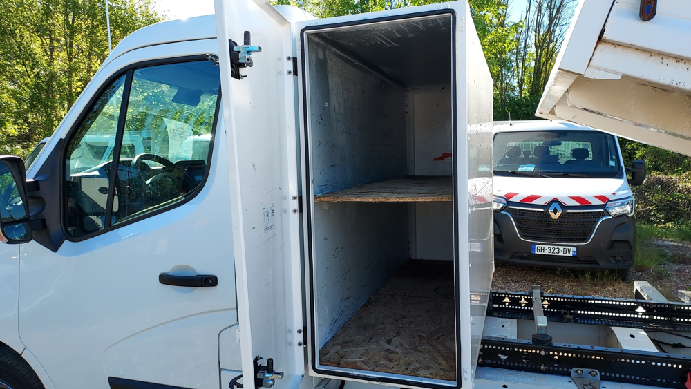 Master RJ3500 L3 COFFRE 2.3 BLUE DCI 145CH +COFFRE 2023 occasion 60600 Clermont