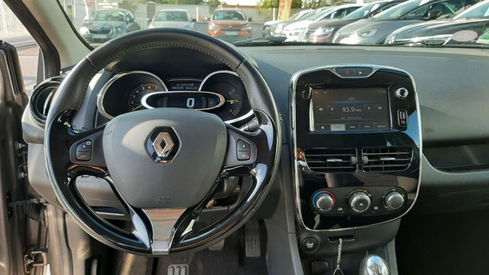 Clio IV 1.2 16V 75CH LIMITED 2014 occasion 08000 Warcq