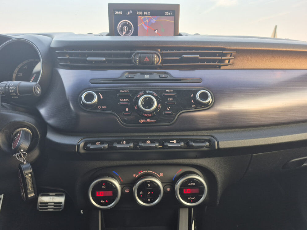 Giulietta 1.4 MULTIAIR DISTINCT STOP&START ALFA TCT 2012 occasion 95420 MAGNY EN VEXIN