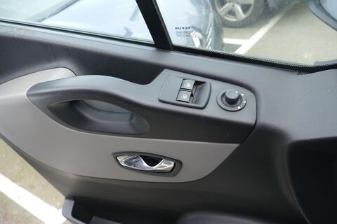 Trafic L2 1.6 DCI 125CH ENERGY LIFE 9 PLACES 2018 occasion 22100 Dinan
