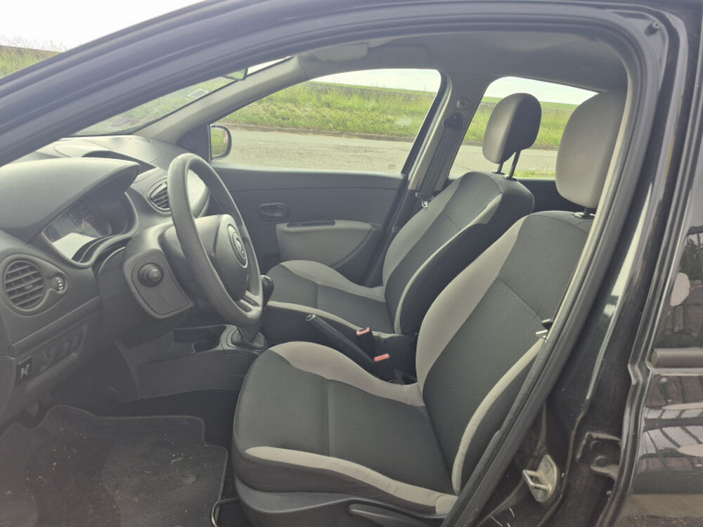 Clio III 1.2 16V 75CH AUTHENTIQUE 5P 2010 occasion 95420 MAGNY EN VEXIN