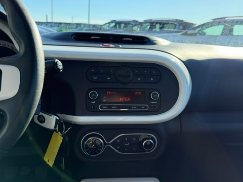 Twingo III 0.9 TCE 90CH ENERGY INTENS 2017 occasion 16400 Puymoyen