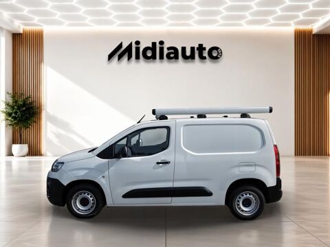 Berlingo M 650kg BlueHDi 100 Club / 2 PLACES / REGULATEUR / CLIM / G 2022 occasion 56850 Caudan