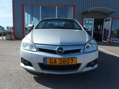 Tigra 1.4 TWINPORT ENJOY 2006 occasion 10600 Savi&egrave;res