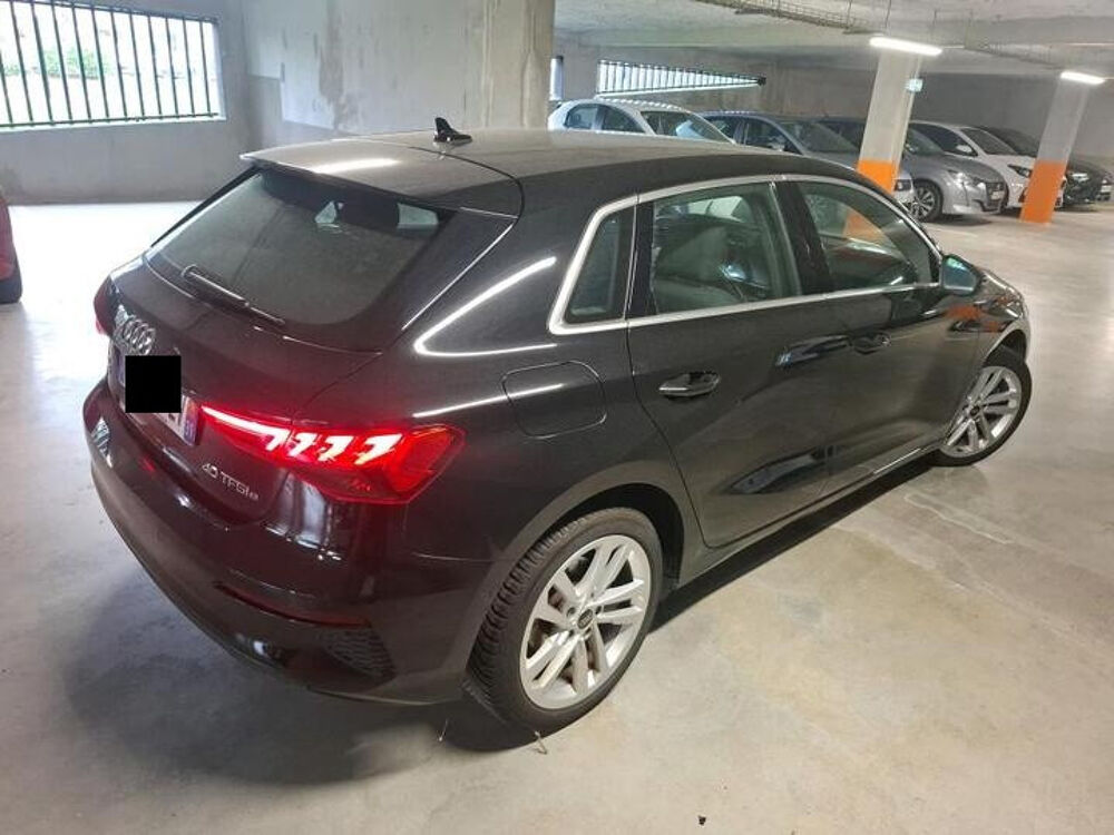 A3 40 TFSI E 204CH BUSINESS LINE S TRONIC 6 2023 occasion 06270 Villeneuve-Loubet
