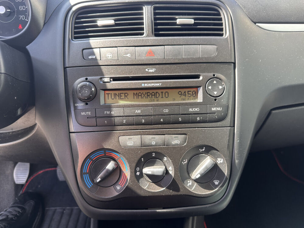 Grande Punto 1.3 MULTIJET 16V 75CH DYNAMIC 5P 2008 occasion 38130 ECHIROLLES