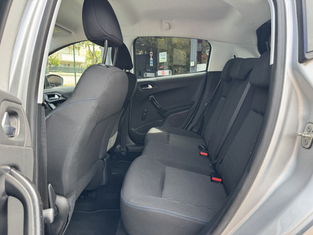 208 1.2 PURETECH 82CH STYLE 5P 2018 occasion 93220 Gagny