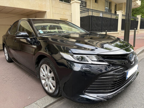 Toyota Camry 16990ht 2.5 HYBRIDE 218CH DYNAMIC 2020 occasion LEVALLOIS-PERRET 92300