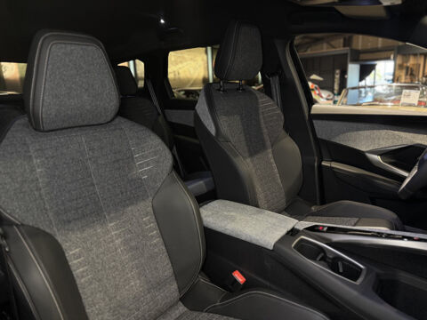 5008 HYBRID 136CH ALLURE E-DCS6 2025 occasion 63170 Aubi&egrave;re