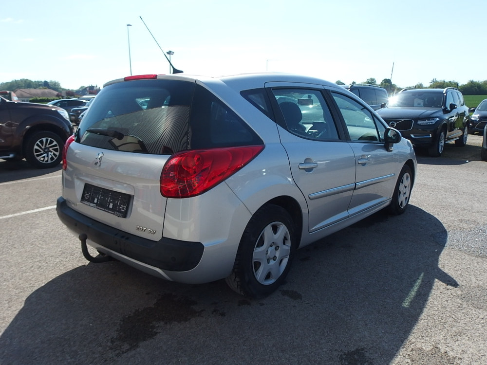 207 SW 1.6 HDI FAP BUSINESS PACK 2013 occasion 10600 Savi&egrave;res