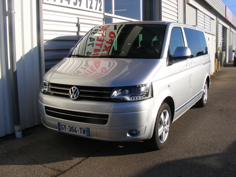 Volkswagen MULTIVAN V 2.0 TDI 180CH BLUEMOTION TECHNOLOGY CONFORTLINE DSG7 2014 occasion Salaise-sur-Sanne 38150