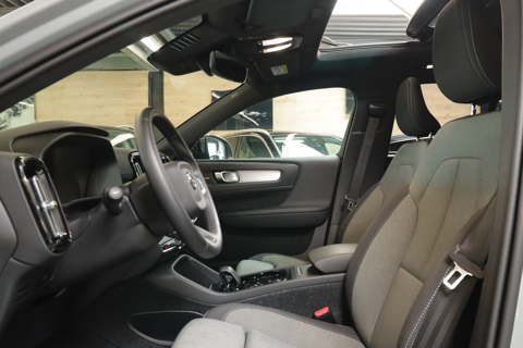XC40 (2) B3 163 BLACK EDITION 2024 occasion 76410 Cl&eacute;on