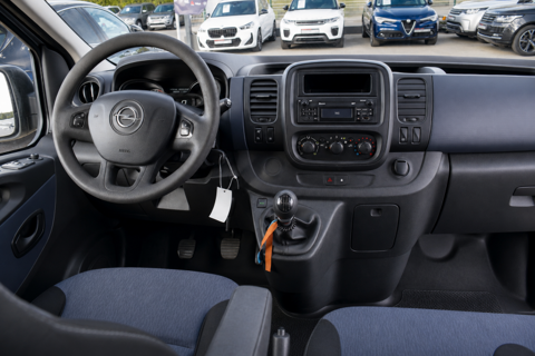 Vivaro 1.6 CDTI BITURBO 120 K2700 L1H1 PACK CLIM + ECOFLEX START/ST 2015 occasion 34740 Vendargues