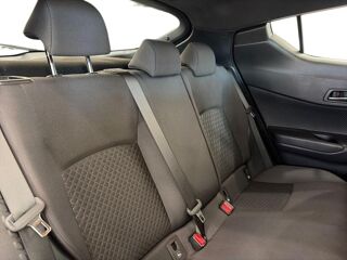 C-HR 1.8 Hybride 122ch Dynamic Ultimate E-CVT 2023 occasion 13300 Salon-de-Provence