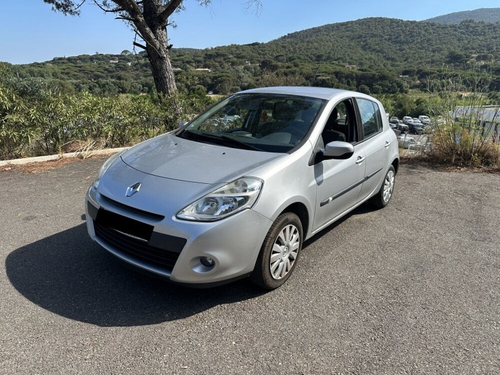Clio III 1.2 TCE 100CH 20TH EURO5 5P 2010 occasion 83120 Sainte-Maxime