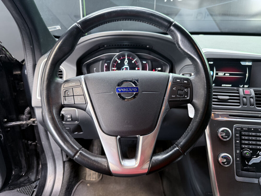 XC60 D3 136CH START&STOP MOMENTUM GEARTRONIC 2014 occasion 57185 CLOUANGE