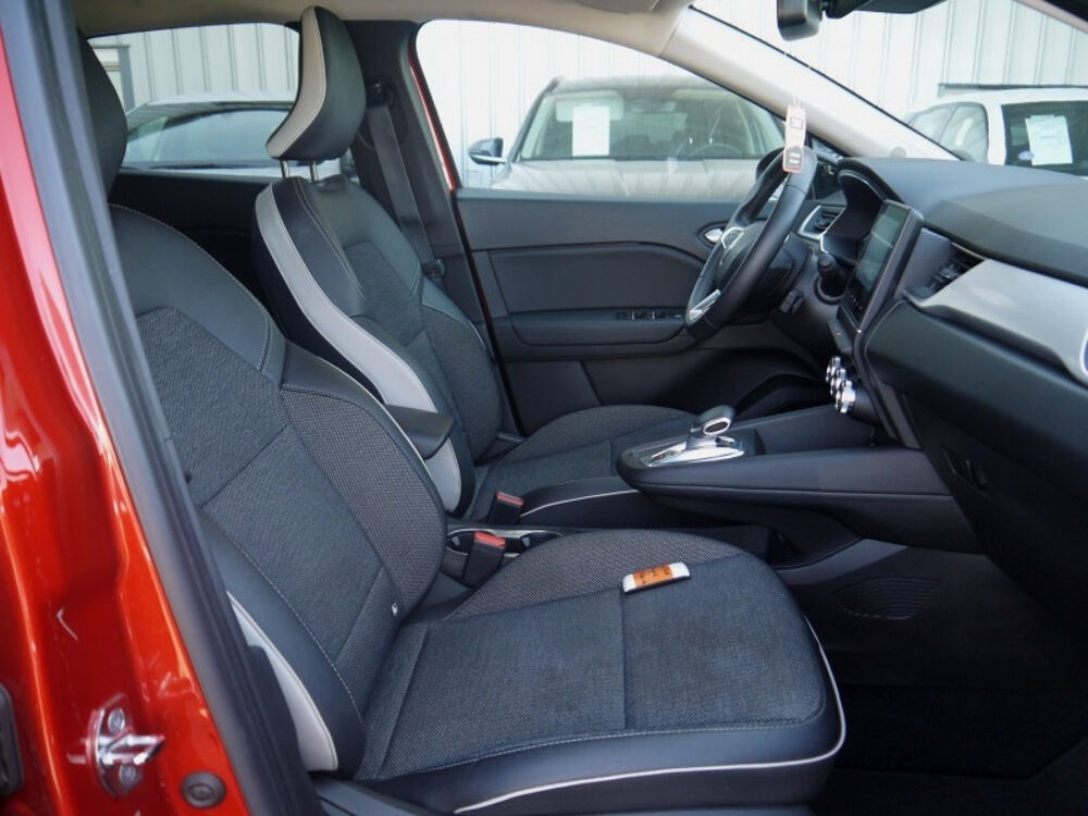 Captur 1.6 E-TECH HYBRIDE 145CH INTENS / TVA RECUPERABLE / 14992HT 2022 occasion 38260 La C&ocirc;te-Saint-Andr&eacute;