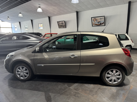 Clio III 1.5 DCI 85CH EXCEPTION PLB AUTO 2009 occasion 12000 RODEZ