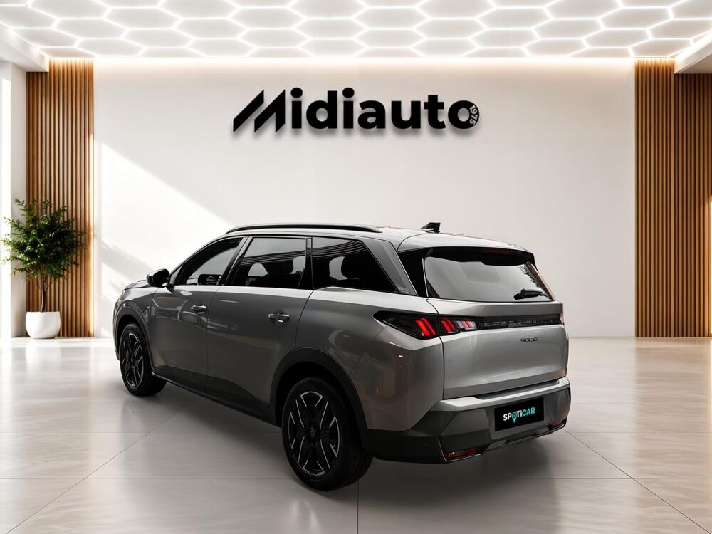 5008 Hybrid 145ch Allure e-DCS6 / Pack vision 360 & drive assist 2025 occasion 28500 Vernouillet